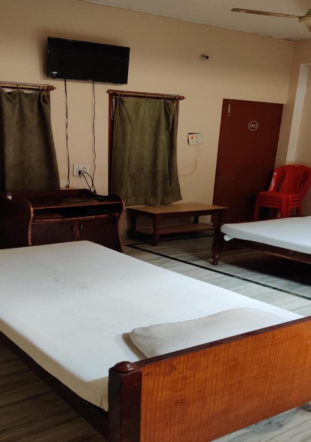 Hotel Krishan Kanhiya Jaunpur Eksteriør bilde