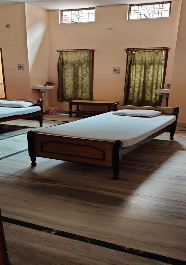 Hotel Krishan Kanhiya Jaunpur Eksteriør bilde