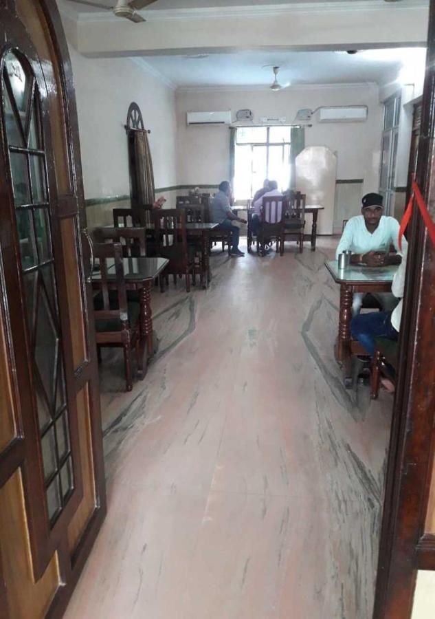 Hotel Krishan Kanhiya Jaunpur Eksteriør bilde