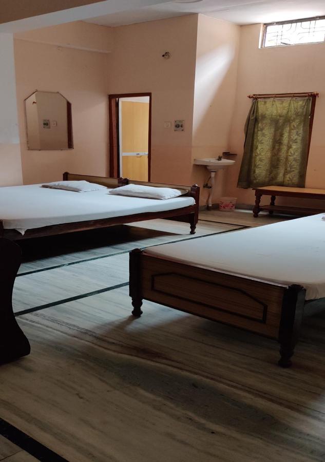 Hotel Krishan Kanhiya Jaunpur Eksteriør bilde