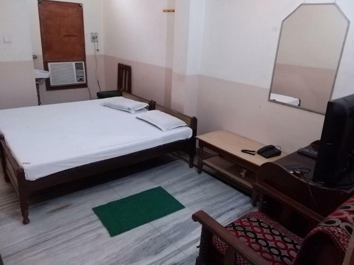 Hotel Krishan Kanhiya Jaunpur Eksteriør bilde